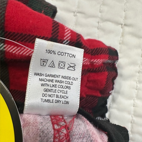 NWT Buc-ees Plaid Men’s Pajamas Christmas Fannel Short in Size S - Picture 9 of 11
